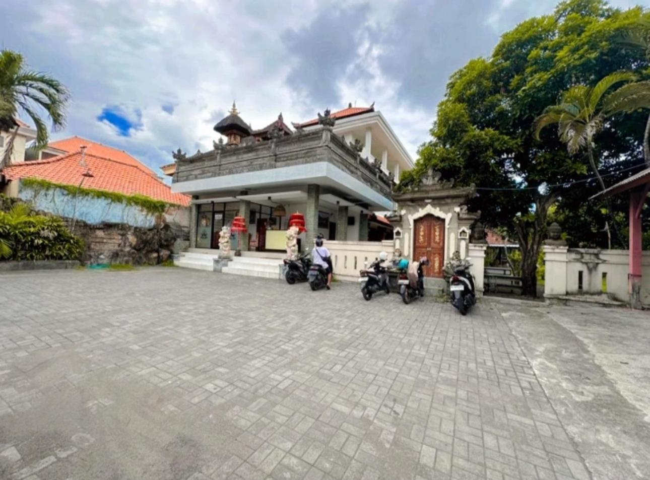 New Mekar Jaya Hotel Легиан Экстерьер фото