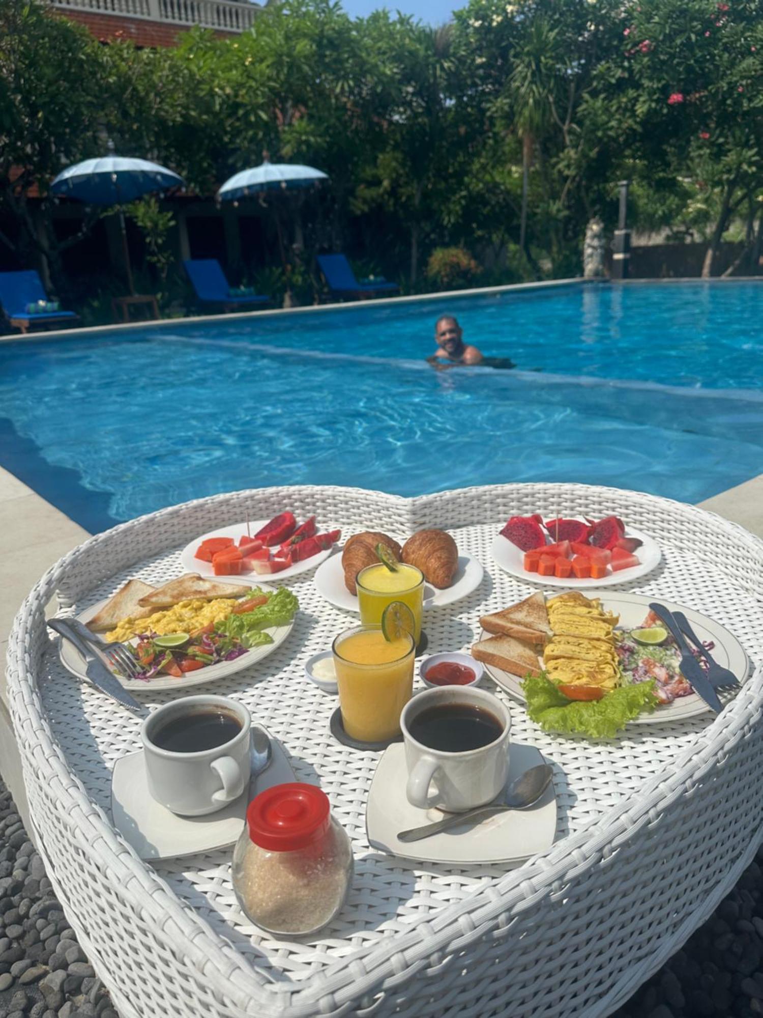 New Mekar Jaya Hotel Легиан Экстерьер фото